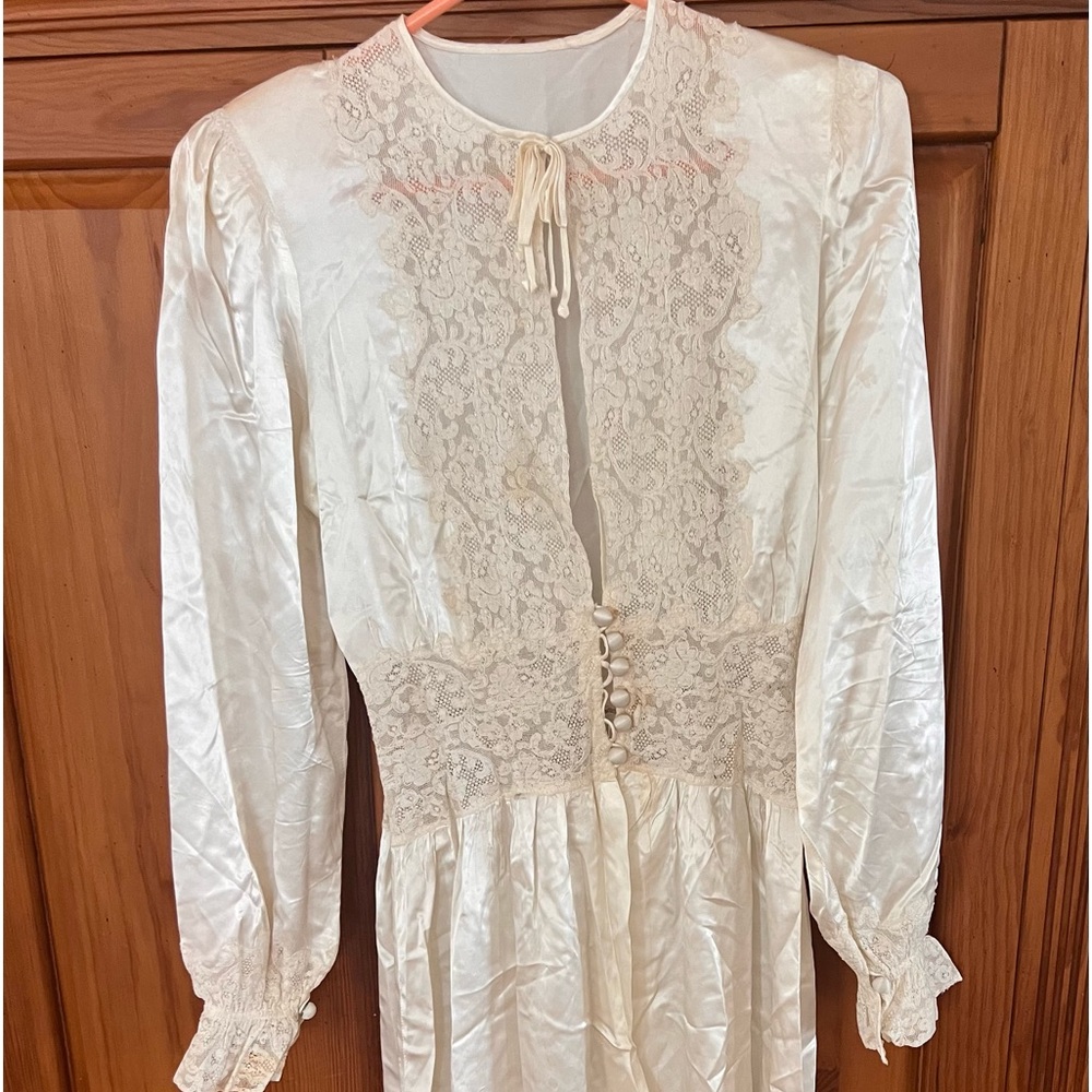Gorgeous hand stitched 1900’s silk lace dressing gown.